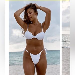 Monday Swimwear Isla Mujeres in White Sand Crinkle Top and Bottom, size small